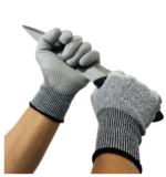 Protect your hands with these Level 5 cut-resistant gloves – ideal for kitchen work, woodworking, or gardening. Elastic fit, lightweight, and breathable.