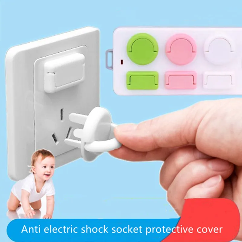 Protect your little one from electric shock hazards with this 12-piece socket protector set. Includes 6 two-pin and 6 three-pin outlet covers with hidden pull handles for easy removal by adults.